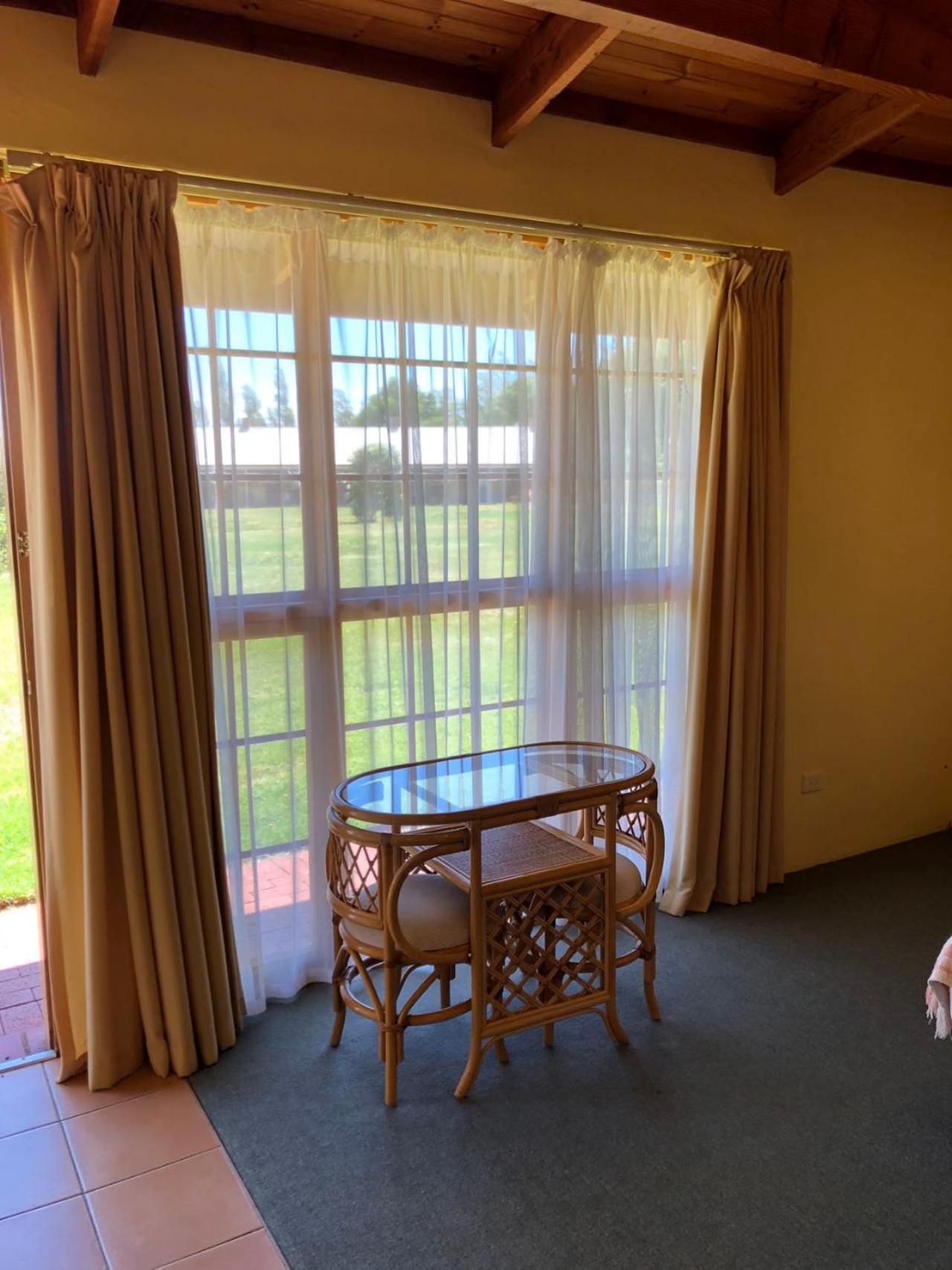 Coonawarra Place Motor Inn Extérieur photo
